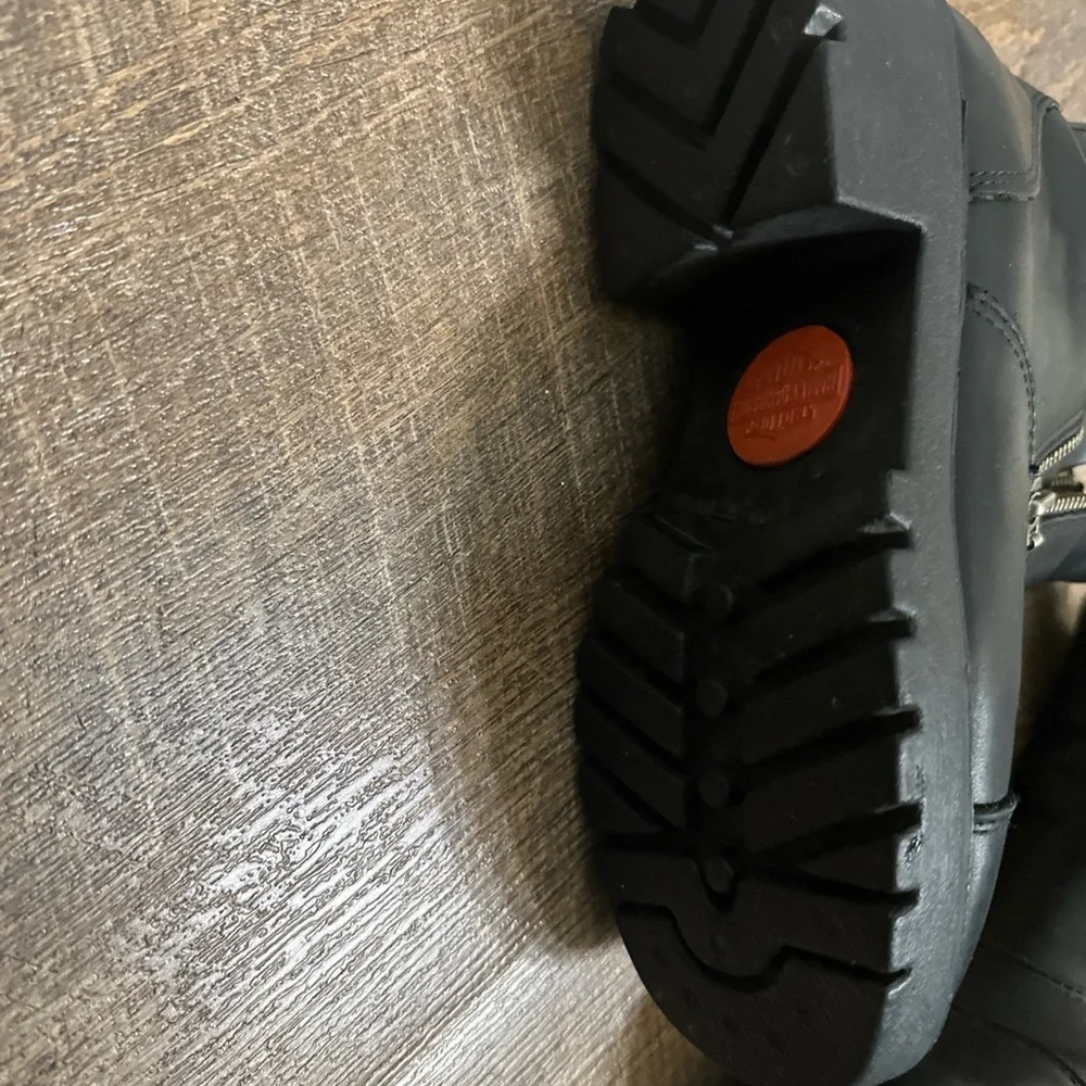 Harley Davidson black  Leather Ankle Boots- size 7.5 US- style 82016 - Picture 7 of 7